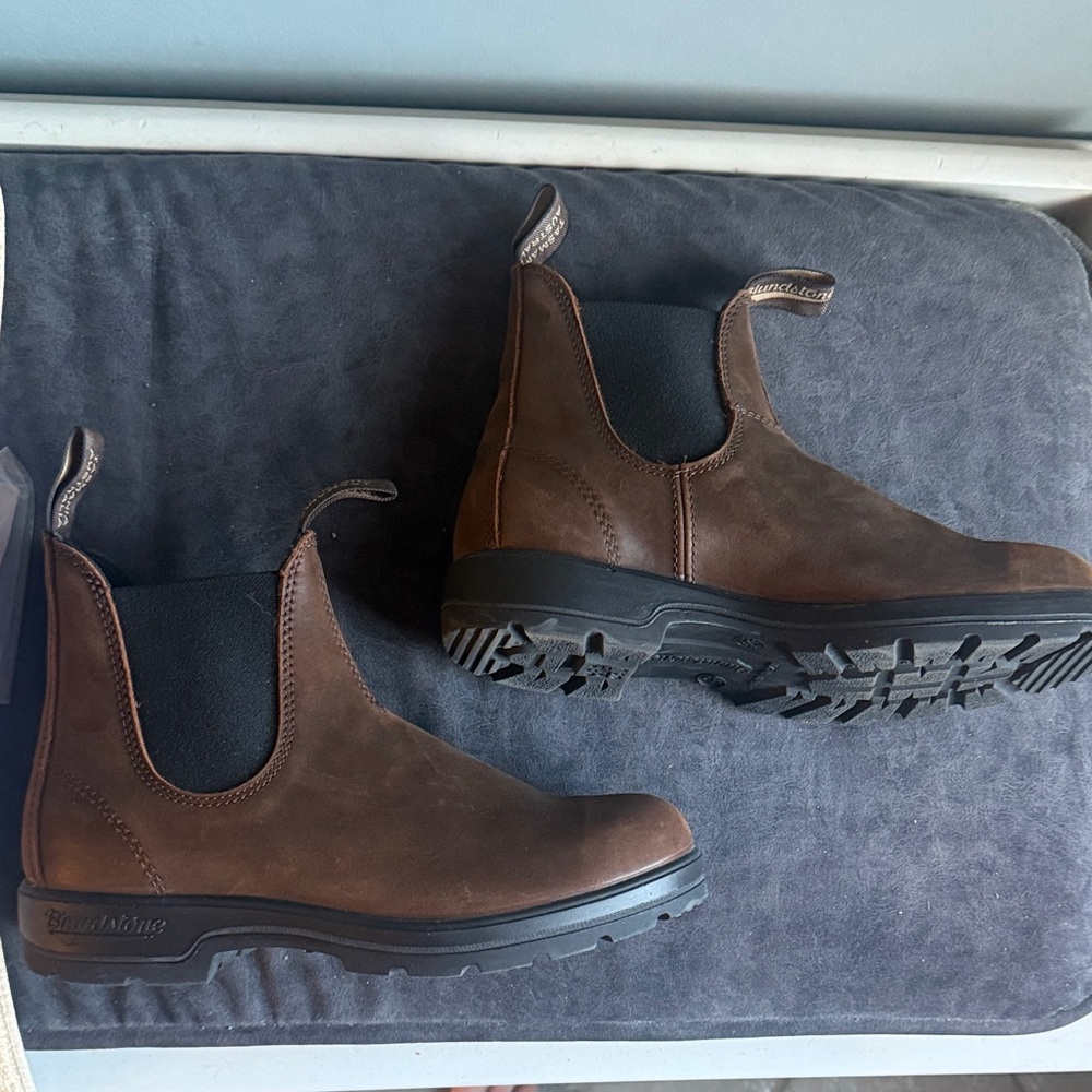 Blundstone #585 Rustic Brown Chelsea Boots – AU 5 / US Women’s 8 #Never Worn